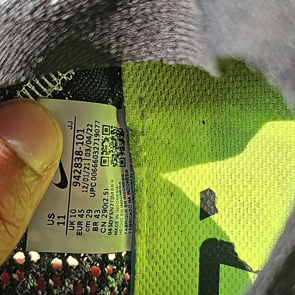 Nike Free RN Flyknit Black and White - Picture 3 of 3